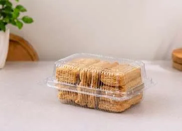 PET O Series Hinged Box, code 1704, holding biscuits